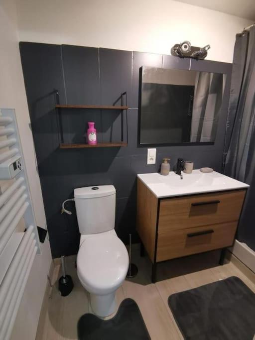 Charmant Appartement Au Calme Saint-Georges-de-Luzençon Zewnętrze zdjęcie